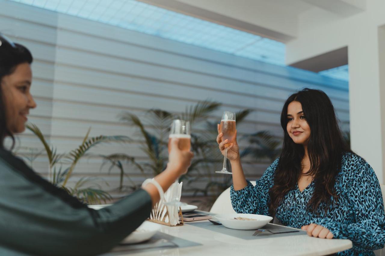 The Silver Chimes Suites 벵갈루루 외부 사진