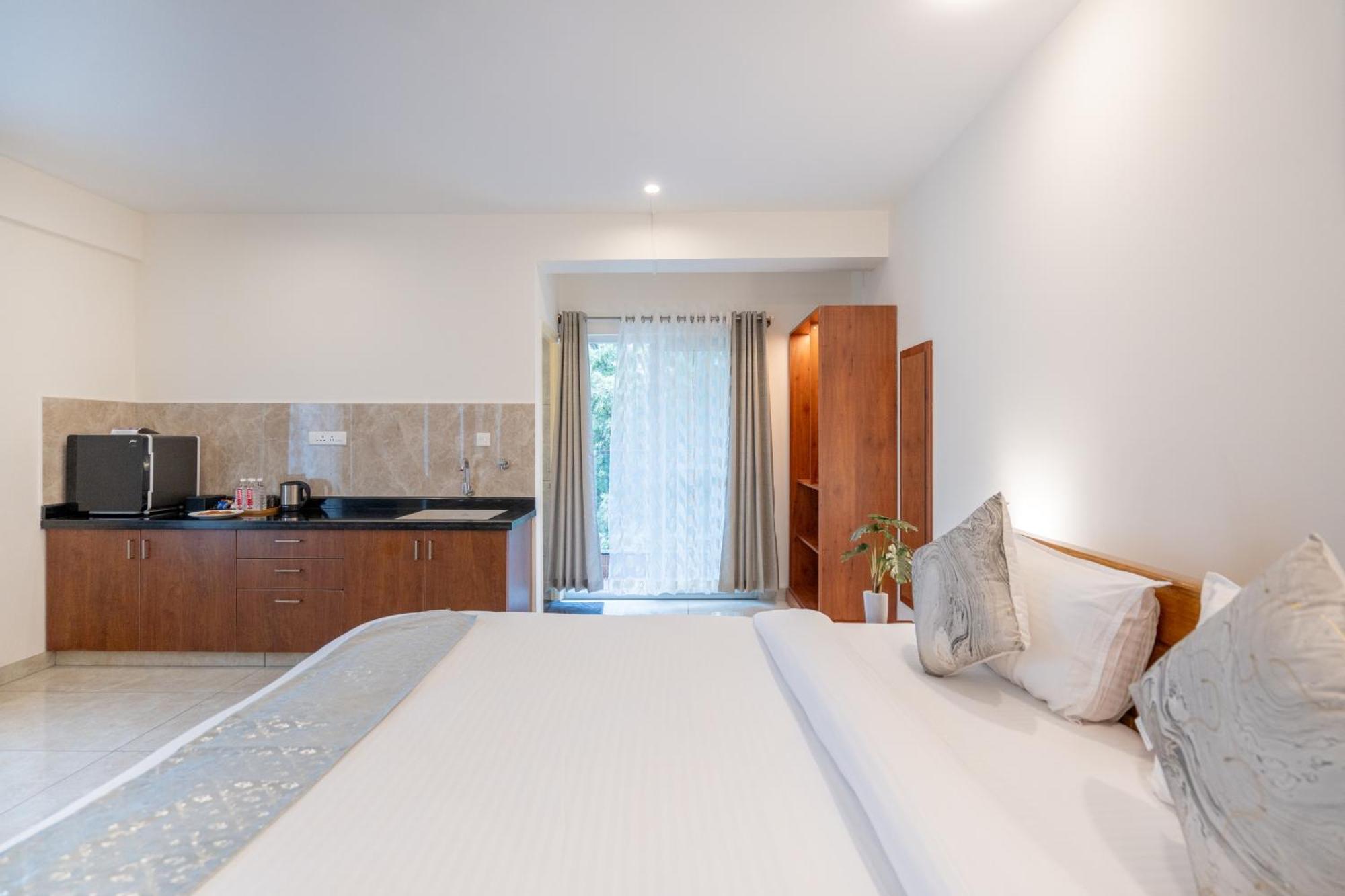 The Silver Chimes Suites 벵갈루루 외부 사진